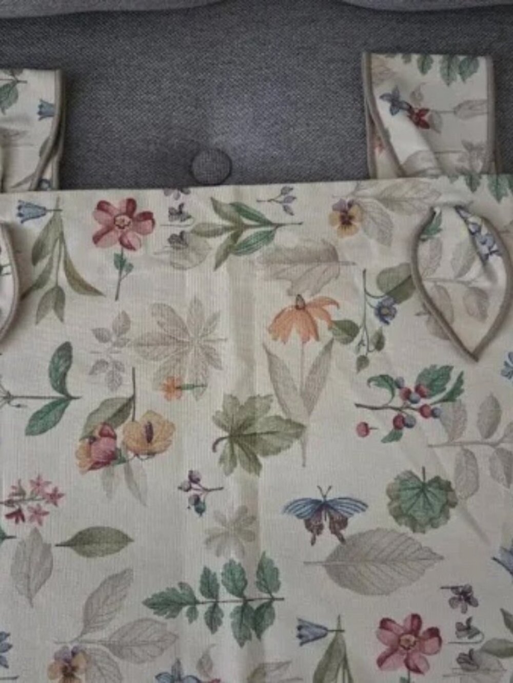 Longaberger Botanical Fields 52" Tab Tie Valance